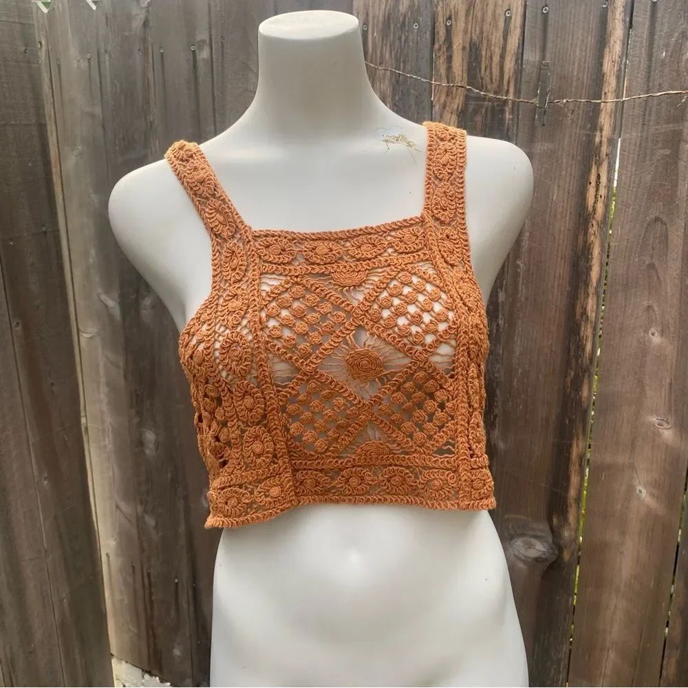 Julia By Love J Burnt Orange Crochet sleeves cropped Women Top size small